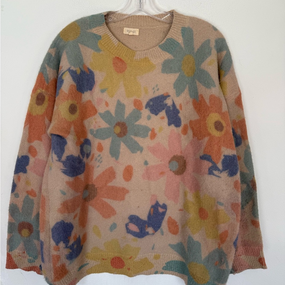 Roolee Womens Floral Soft Oversized Crewneck Sweater, Size Medium - Picture 2 of 5